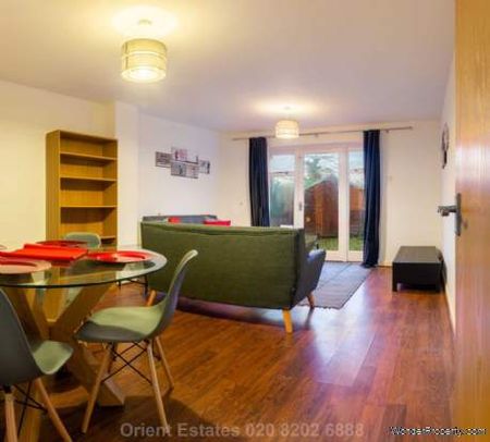 3 bedroom property to rent in London - Photo 2