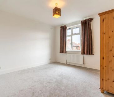 2 bed flat to rent in Ferndene Grove, High Heaton, NE7 - Photo 4