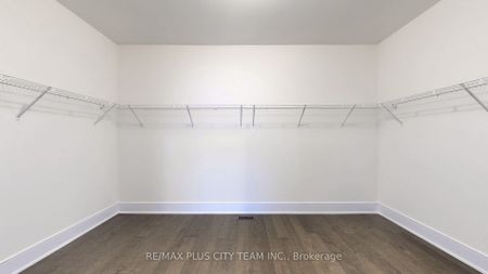 For Lease - 8 Saxby Farm Avenue, King, Ontario - Photo 2