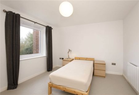 A stunning three bedroom apartment situated in one of Yorks most popular areas with secured allocated parking - Photo 2
