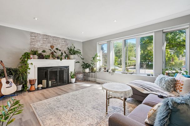 For Lease - 397 River Side Drive, Oakville, Ontario - Photo 1