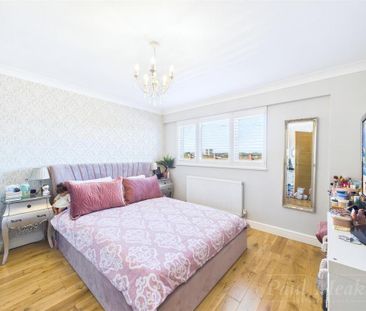 3 bedroom end of terrace house to rent - Photo 3