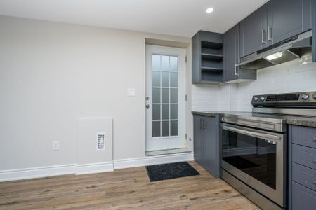 For Lease - 54 Meadowglen Boulevard Unit# Bsmt, Halton Hills, Ontario - Photo 3