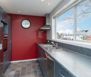 7 Blakehall Place, Spreydon, NZ 8024 - Photo 3