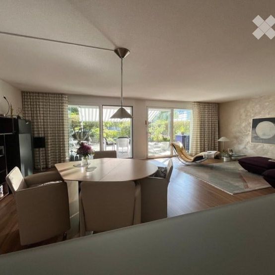 3.5-Zimmer-Erdgeschosswohnung mit privatem Garten, Terrasse und Kellerabteil - Photo 1