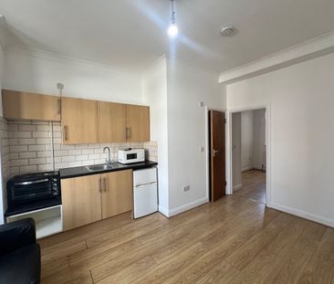 Studio Flat, Fallaize Avenue, IG1 - Photo 2