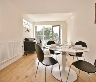 Chiswick High Road, London, W4 4HH - Photo 2