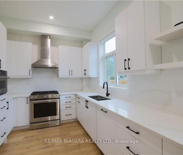 Semi-Detached Home For Lease | X8141716 - Photo 6