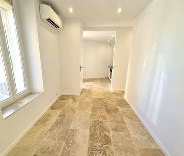 Location Appartement 2 pièces 33m² MARSEILLE 9ème - Photo 4