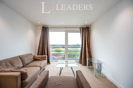 1 bedroom apartment to rent The Crescent, Gunwharf Quays, Portsmouth, PO1 - Photo 3