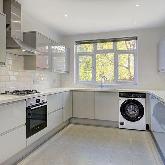 4 bedroom semi-detached house to rent - Photo 1