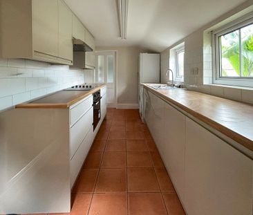 High Street, Trumpington, - Photo 5