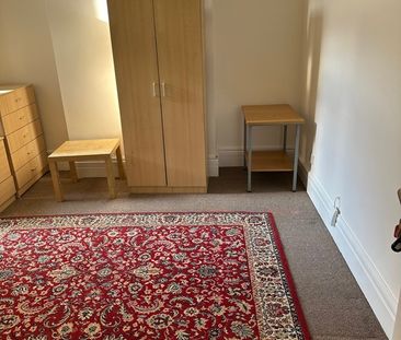 Room in a Shared House, Humberstone Drive, LE5 - Photo 2