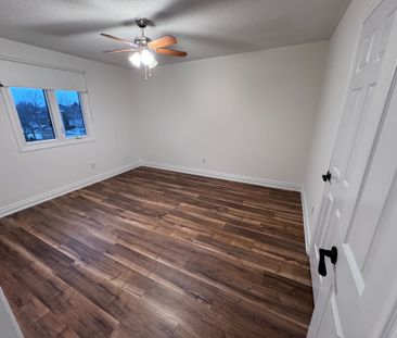 For Lease - 2239 Shipwright Road, Oakville, Ontario - Photo 6