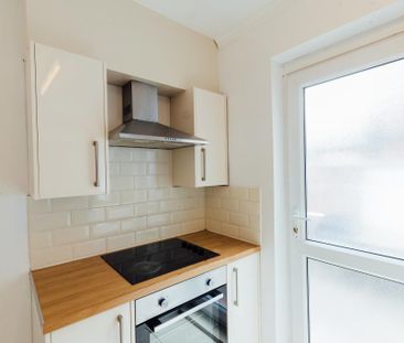 Sibthorp Street, Lincoln - No Deposit! - No Admin Fees! - Student P... - Photo 2