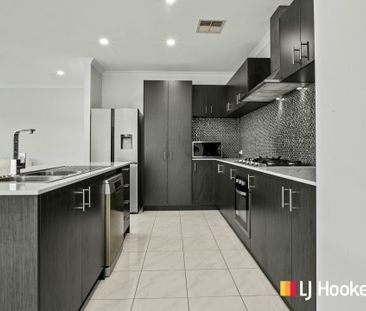 Spacious and Well-Designed 4x3 Family Home - Photo 4