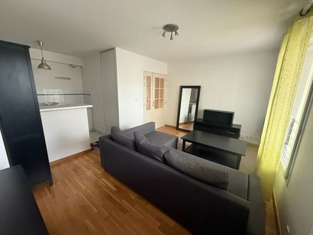 Location Appartement 2 pièces 38m² - Photo 2