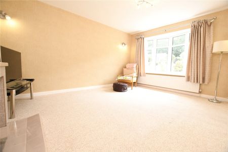 2 Bed Semi-detached bungalow To Rent - Photo 4