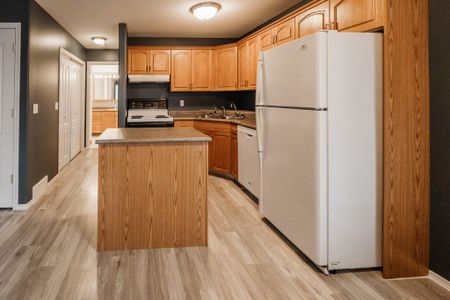 🏡 Charming 2 Bedroom - Photo 2