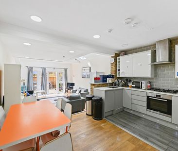 4 Bed Terraced House, Chingford Road, E17 - Photo 3