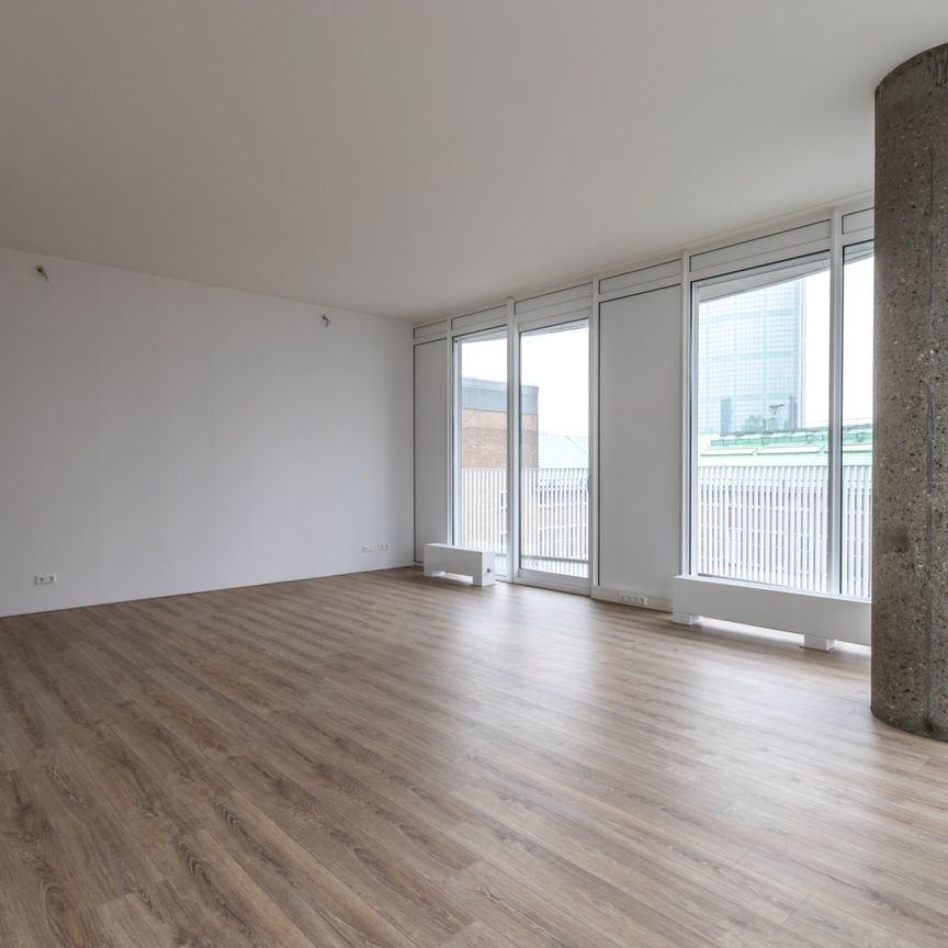 Te huur: Van Oldenbarneveltplaats 18 E - Photo 1