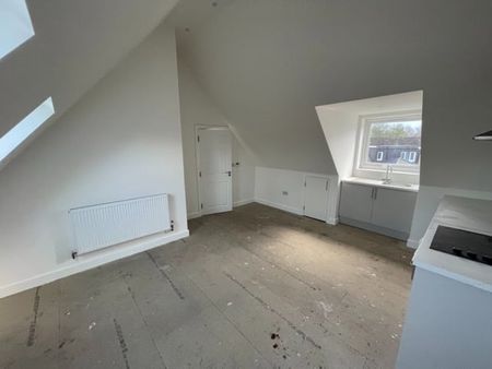 2 Bed Flat, Coventry, CV4 - Photo 4