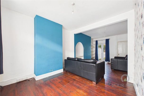 3 bedroom terraced house to rent - Photo 1