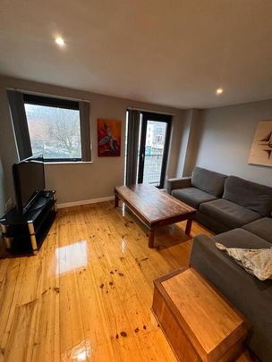 82 Queens Square, Belfast, BT1 3FF - Photo 1