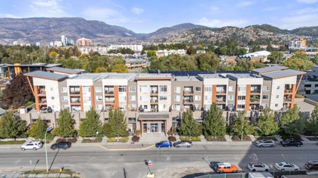 Landmark District: 1 bed/studio unit – Avail. June. 1st - Photo 5