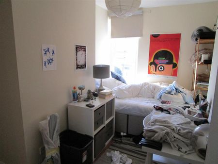 6 bedroom terraced house to rent - Photo 3