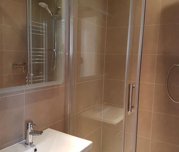 Addison Bridge Place, . - Photo 3