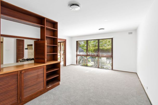 Tranquil Family Living in a Prime Cul-de-Sac Location - Photo 1