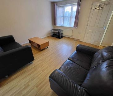 Tomlinson St, Hulme, Manchester, M15 - Photo 2