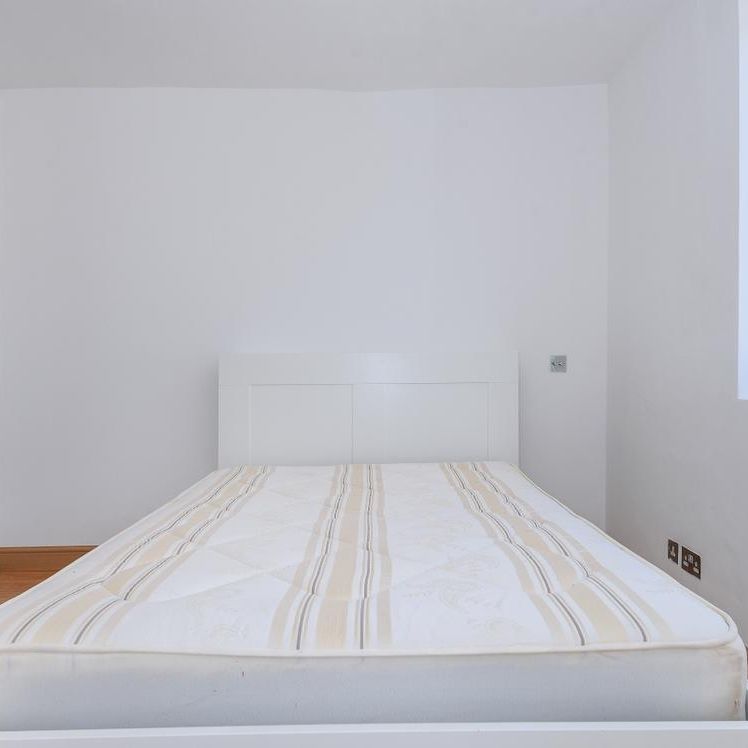 Parsons Green, London SW6 - Photo 1