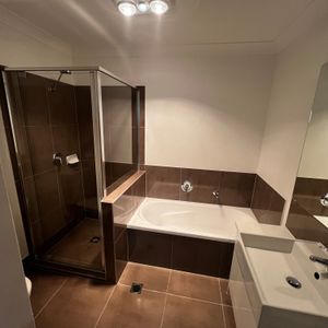 Mango Hill - Photo 2