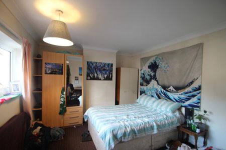 5 bedroom semi-detached house to rent - Photo 5