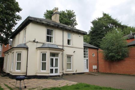 2 bedroom ground floor flat to rent - Photo 3