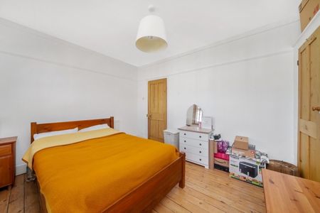 3 Bed Terraced House, Glenavon Road, E15 - Photo 4