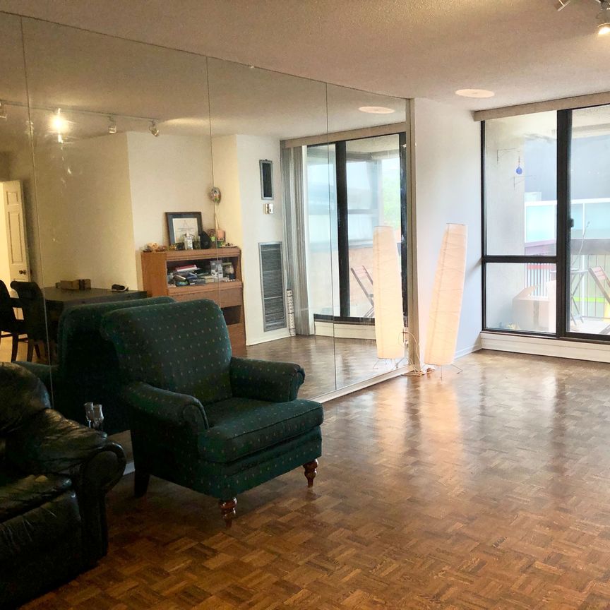 For Lease - 89 McCaul Street Unit# 517, Toronto, Ontario - Photo 1