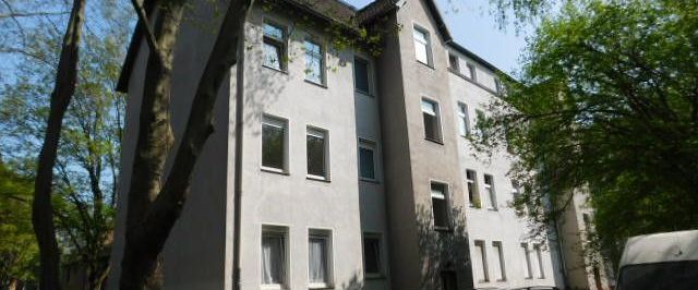 Sehr schöne 2-Raumwohnung im Erdgeschoss mit einer Wohnküche und zentraler Anbindung... - Foto 1