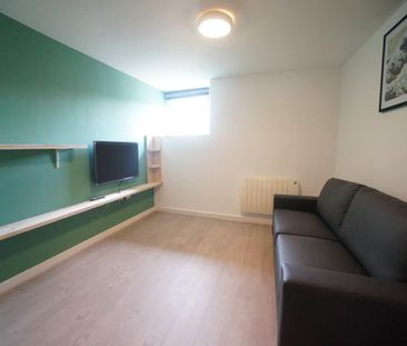 Flat 9B, Ebenezer Chapel York Place - Photo 1