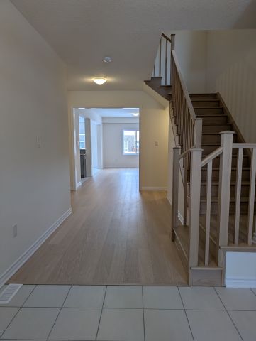 For Lease - 30 Hutchison Road, Guelph, Ontario - Photo 4