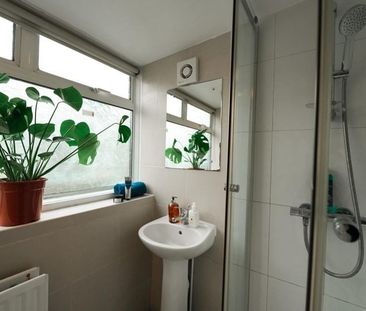 Room in a Shared House, Trundleys Road, SE8 - Photo 6
