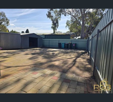 25 Aruma Crescent, Munno Para, SA 5115 - Photo 5