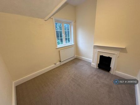 3 bedroom terraced house to rent - Photo 4