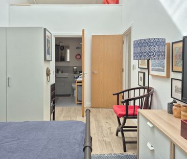 2 Bed Terraced House, St. Clements Avenue, E3 - Photo 4