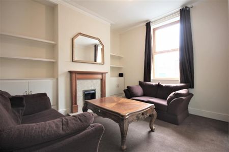 3 bedroom terraced house to rent - Photo 2