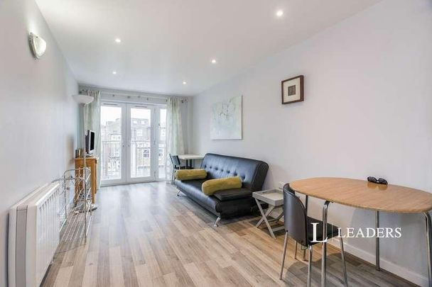 Southsea Road, Kingston Upon Thames, KT1 - Photo 1