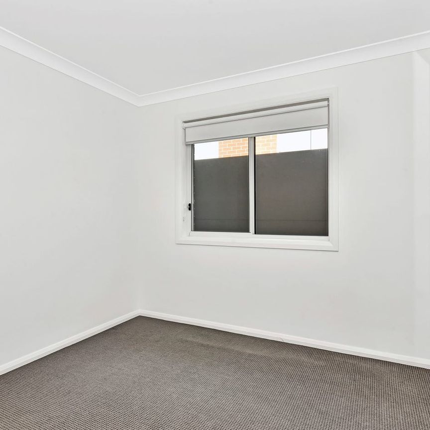 Low maintenance living in Katherine's Landing Estate - Photo 1