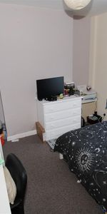Room For Rent King Street, Pontypridd - Photo 4